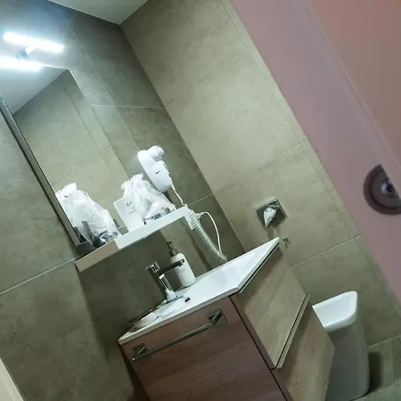 Fenix Ponte San Pietro Guest house 2*